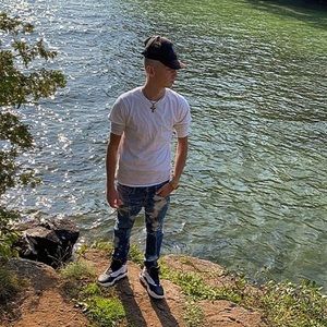 Meet your Posher, Ty